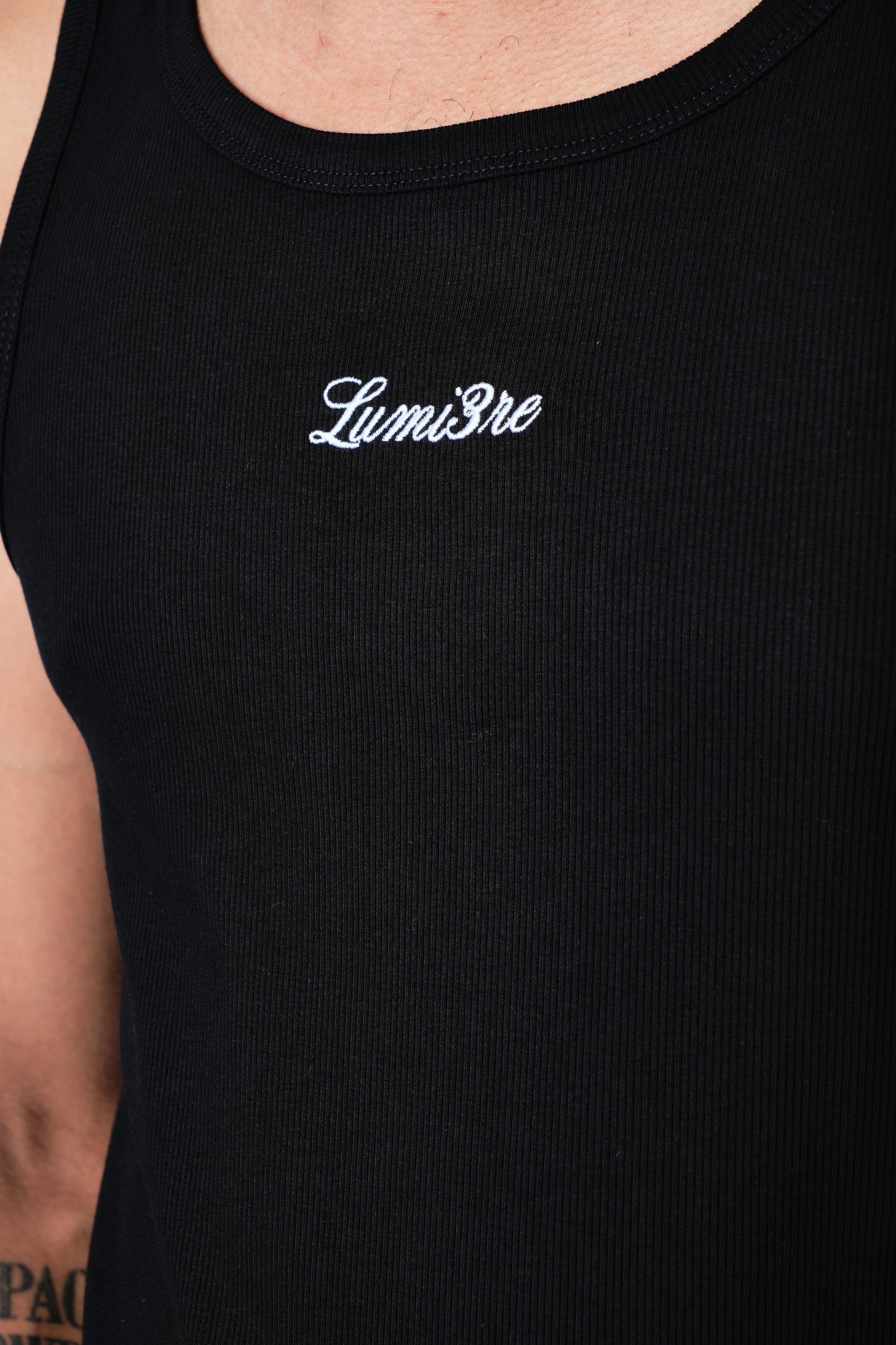 Lumi3re Embroidered Tank Top Black (m)