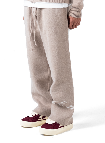 The Lumi3re Knitted Pants Beige
